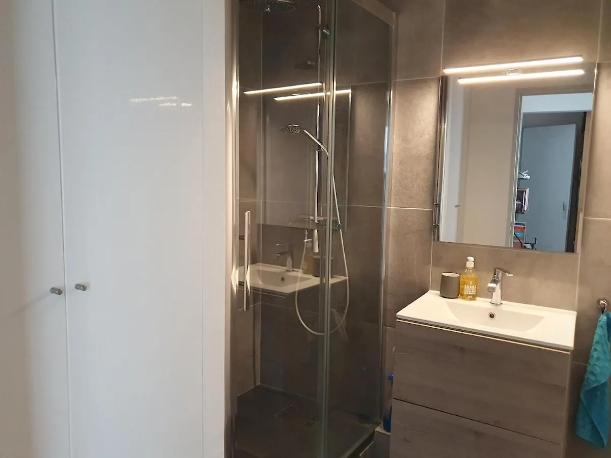 Large 100 M2 Apartment In Paris 14Th Arrondissement