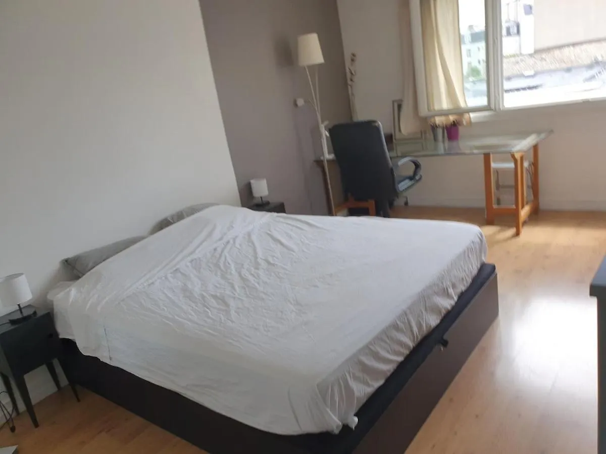 Large 100 M2 Apartment In Paris 14Th Arrondissement France